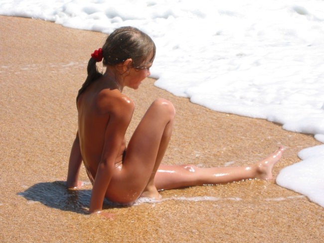 Premium nudism photo young girls (set 13)